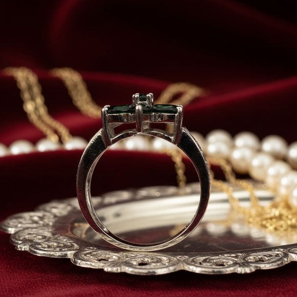 Green Emerald with double  band of cz Flower Ring stamped 925 - Picture 2 of 8